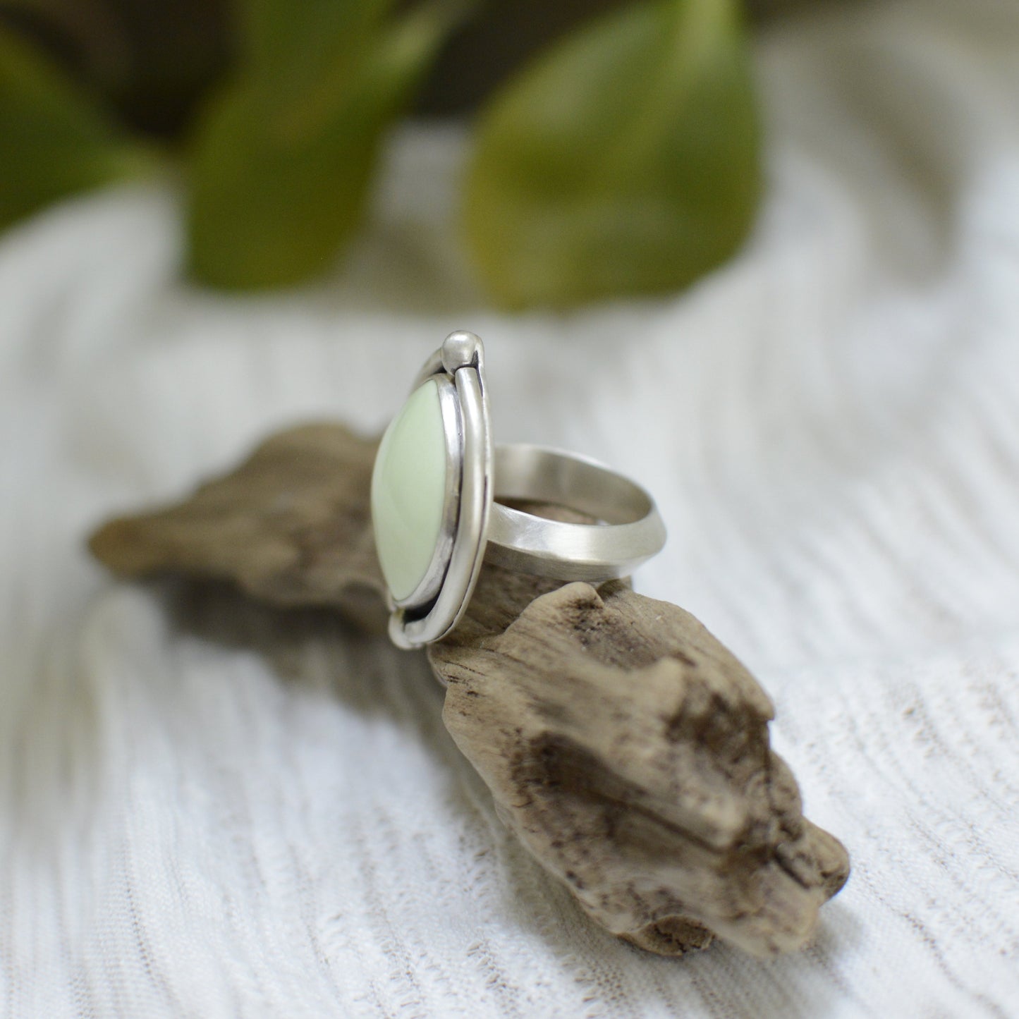 Lemon Chrysoprase Ring (Size 7.25)