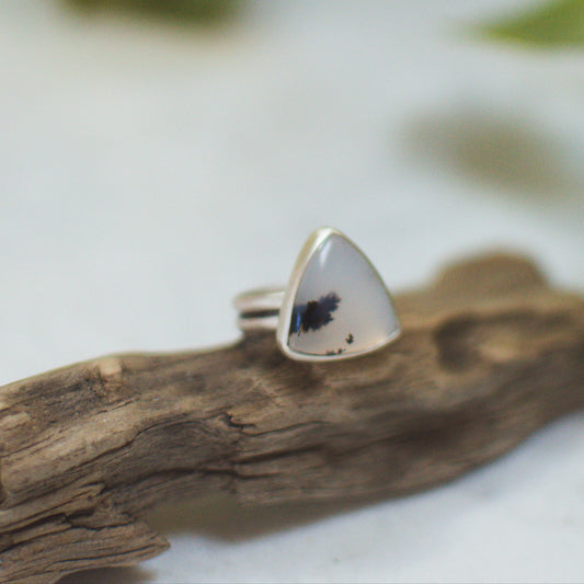 Trillion Dendritic Agate Ring (Sz 6.5)