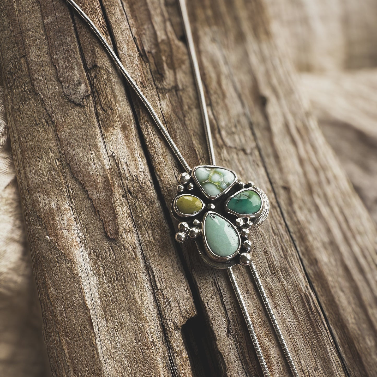 Mixed Turquoise Bloom Bolo