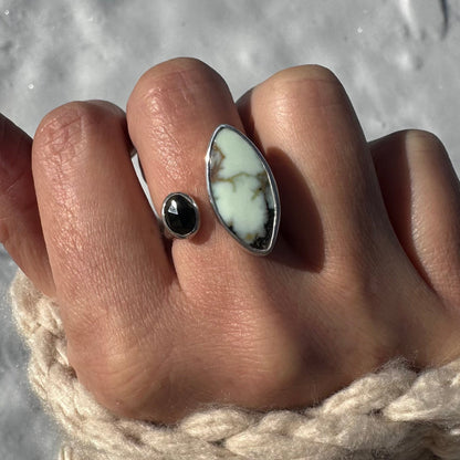 Aloe Variscite and Black Onyx Open Band Ring | Size 8.75