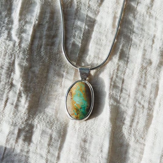 Royston Ribbon Turquoise Pendant