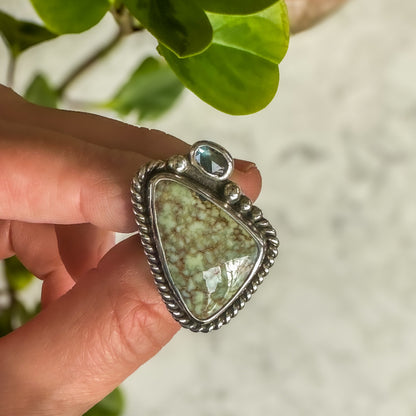 Agua Oro Variscite and Madagascar Sapphire Ring | Size 7